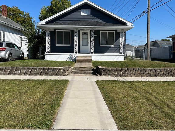 2nd image of 520 Somerset Ave