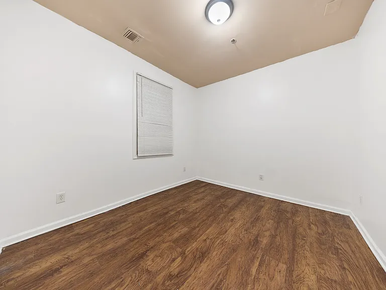 743 S 12th St #1 — Photo 7