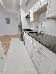 Rented by Metro Park Realty Inc