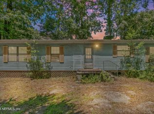 118 Waterway Dr, Satsuma, FL 32189