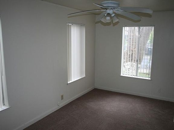 5th image of 4005 42nd St