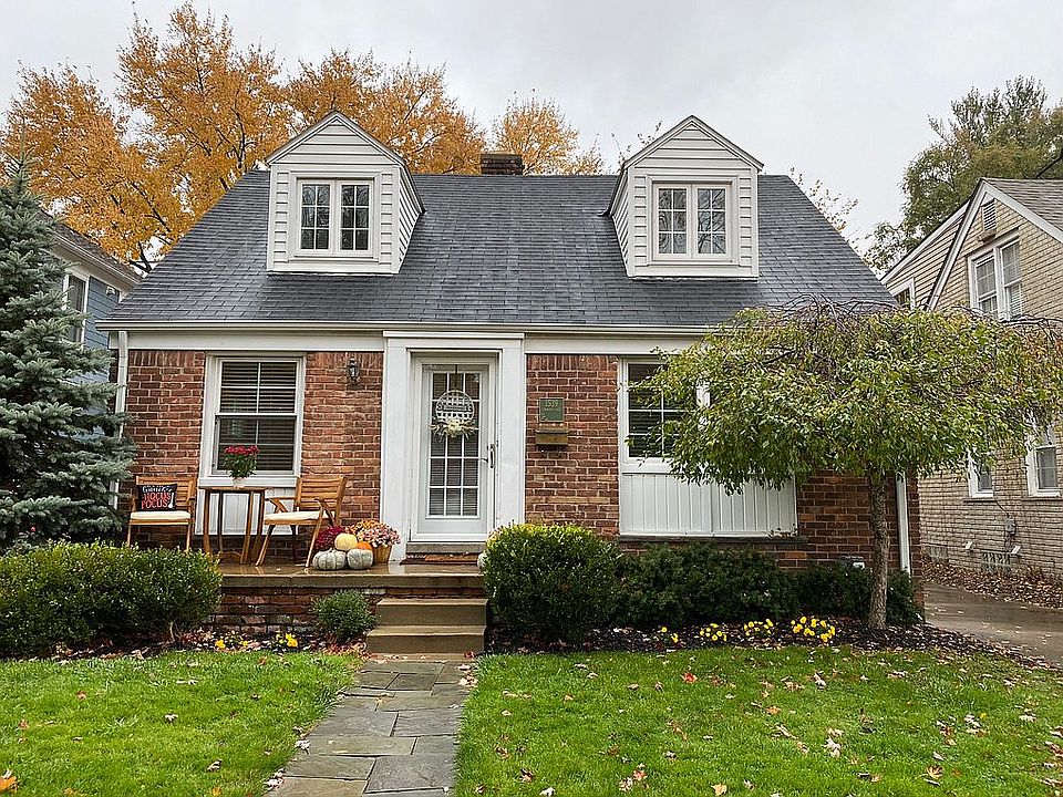 1st image of 1539 Emmons Ave