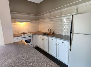 1057 N State St APT 5, Bellingham, WA 98225