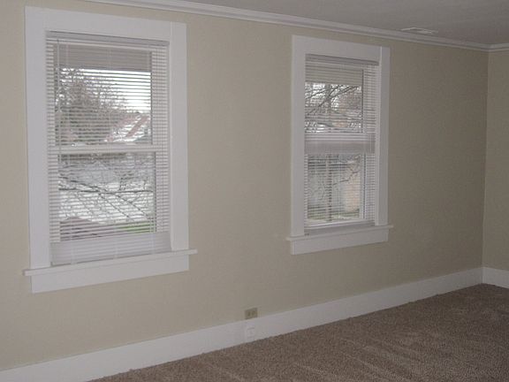 5th image of 104 McKinley St