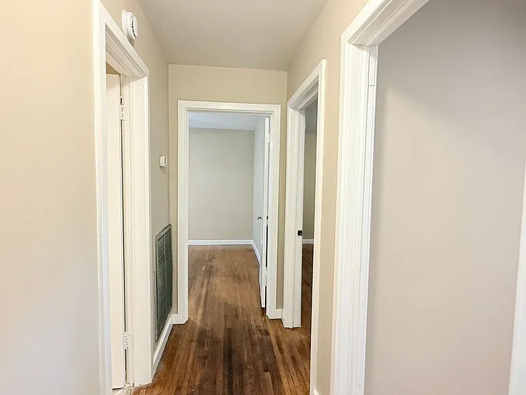 1002 Evins St — Photo 10