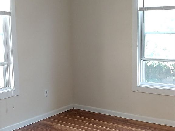 5th image of 357 Howard Ave Fl 2