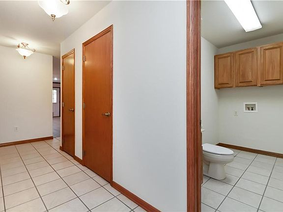 2nd image of 2915 E Sterling Ct