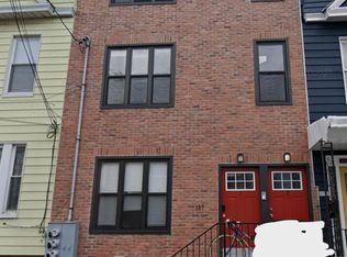 137 De Kalb Ave #1, Jersey City, NJ 07306
