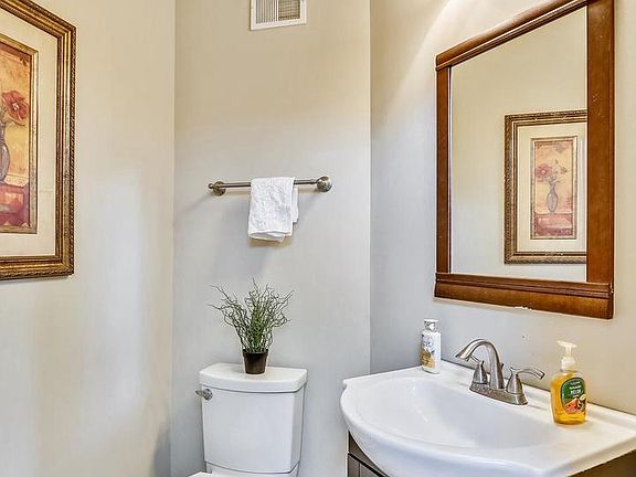 4th image of 12433 Falconbridge Dr