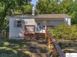 6220 N 42nd St, Omaha, NE 68111