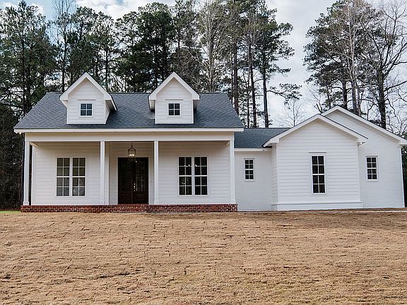 2nd image of 8461C King Rd