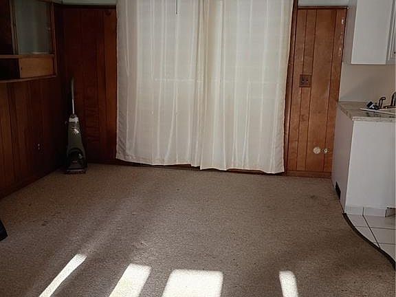 4th image of 51 Allen Ave