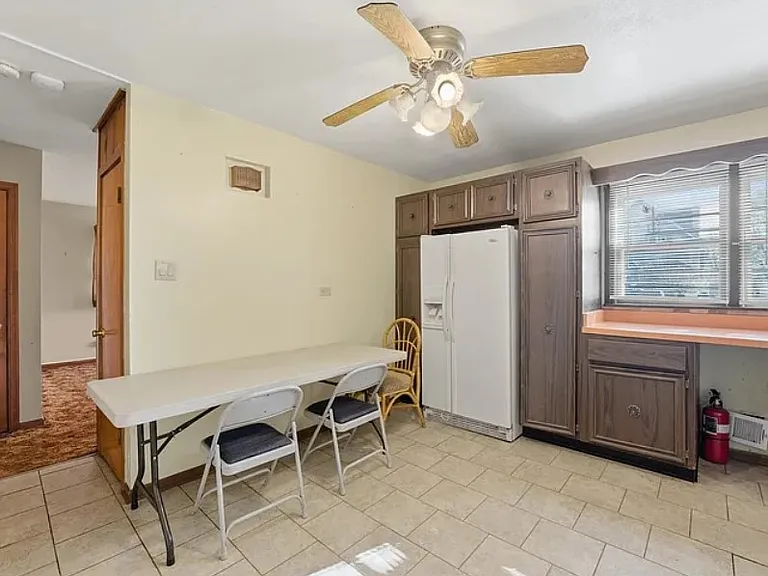 8204 Austin Ave — Photo 6