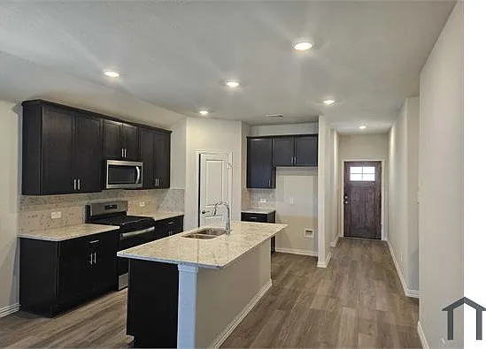 2257 Cliff Springs Dr — Photo 10