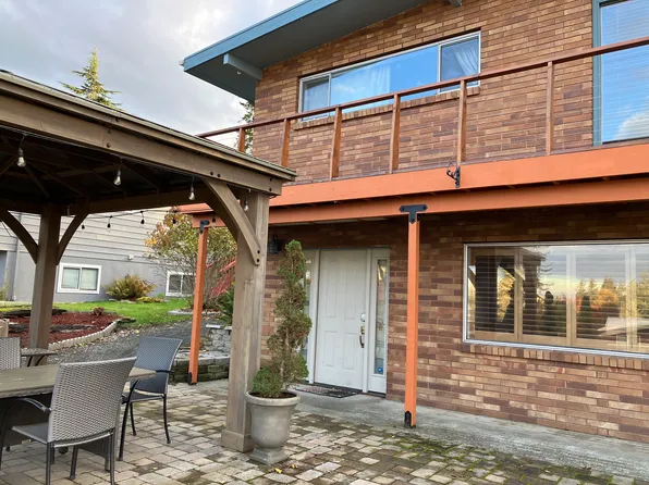 1105 S H St, Port Angeles, WA 98363