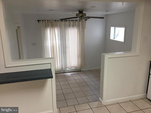 5th image of 13901 Congress Dr