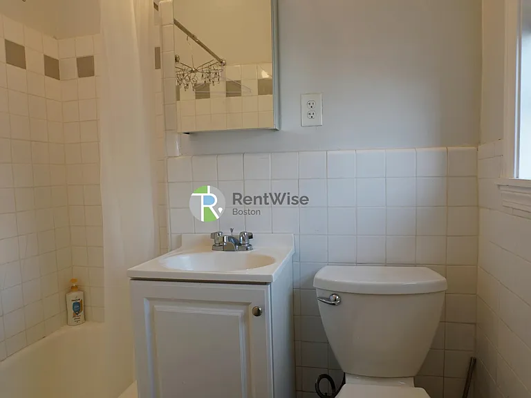 1218 Commonwealth Ave #18 — Photo 8