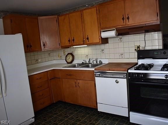 5th image of 1804 Elizabeth St