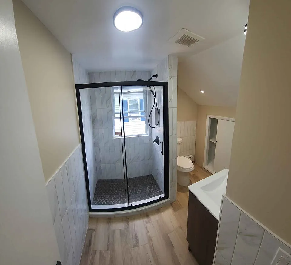 2 bed, 700 sqft, $2,400 — Photo 4
