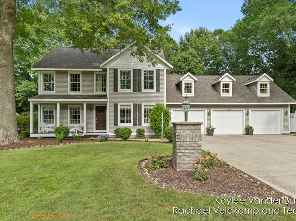 11882 Chickory Dr, Grand Haven, MI 49417