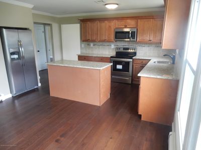 10 Roman St, Toms River, NJ, 08757