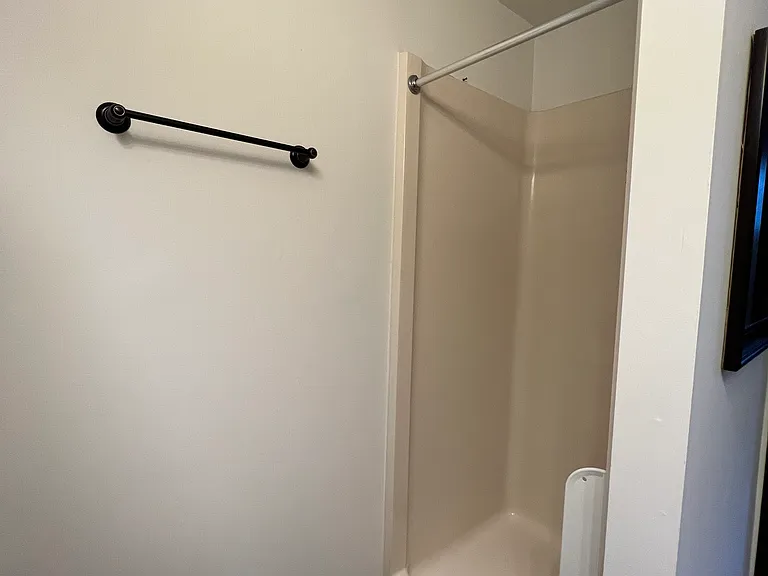 Wellington One Apartments — Photo 33