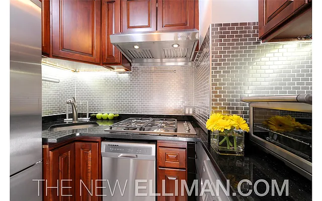 Sold by Douglas Elliman | media 22