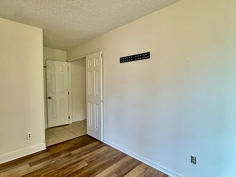 1506 Hardwicke St NW — Photo 13