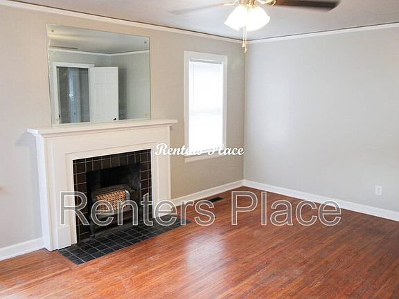 2nd image of 1424 S Marion Ave