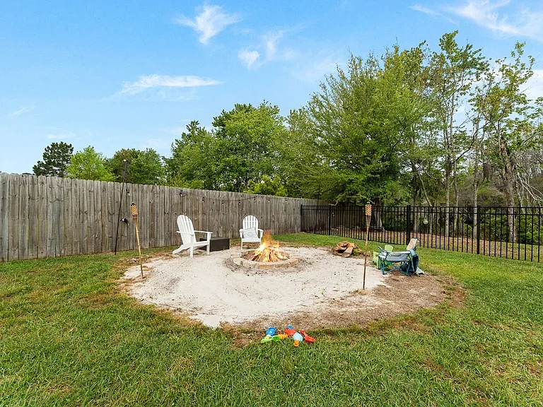 108 Saratoga Dr — Photo 27