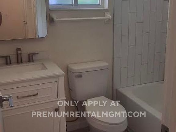 3rd image of 12255 Eastcove Dr