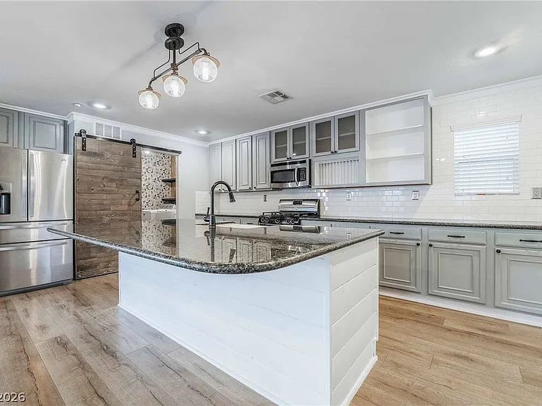 3220 Mist Effect Ave — Photo 6