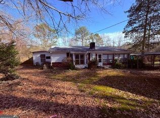 214 S Lake Dr, Hiram, GA 30141