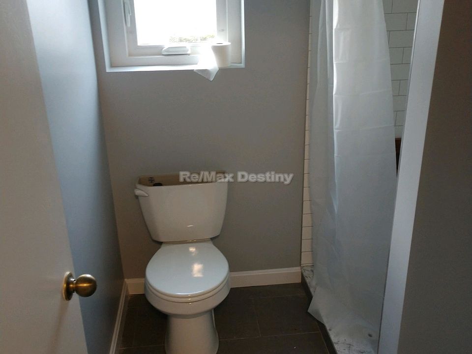 2nd image of 145 Walnut St