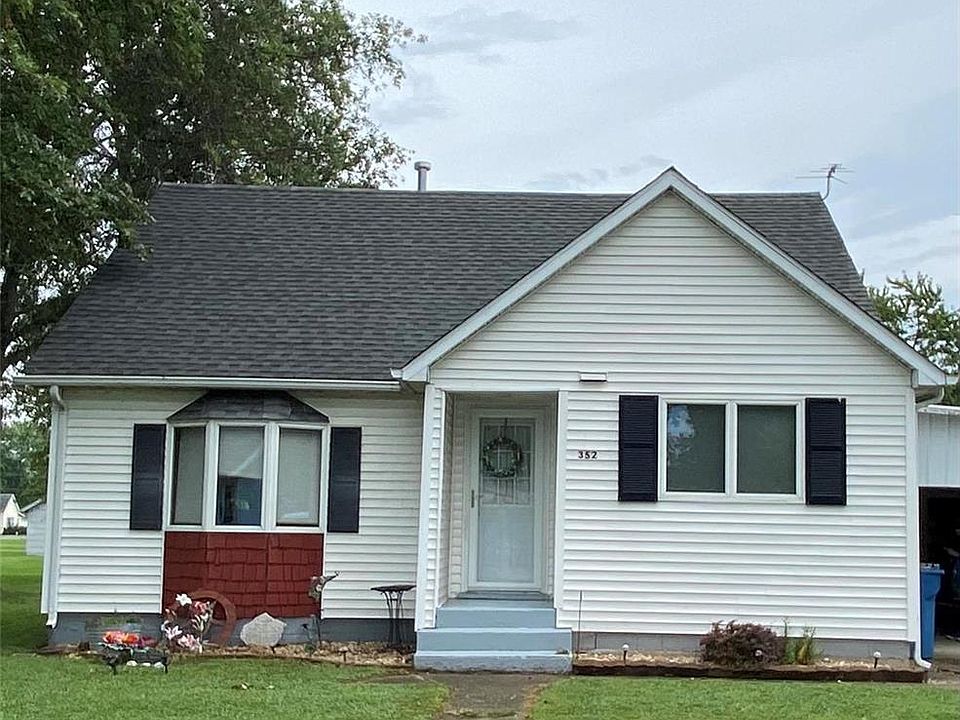 352 N 2nd St, Ashley, IL 62808 Zillow