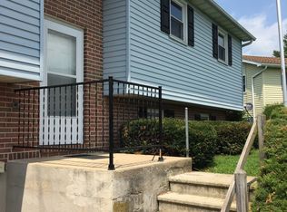 422 Good Ave, Womelsdorf, PA 19567