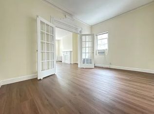 569 Leonard St #3F, Brooklyn, NY 11222