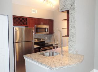 2803 N Oakland Forest Dr APT 305, Fort Lauderdale, FL 33309