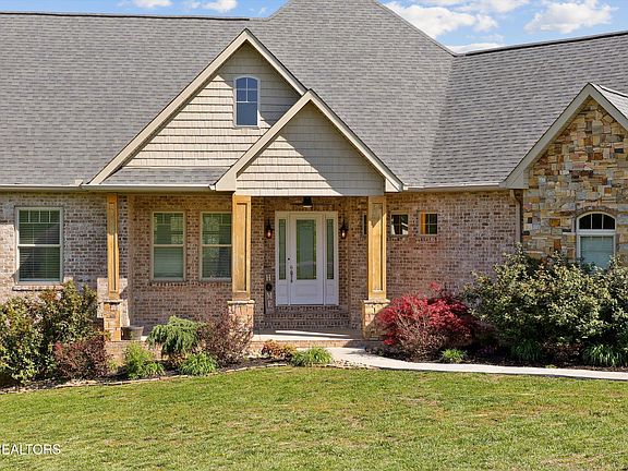 2nd image of 114 Michael Ln