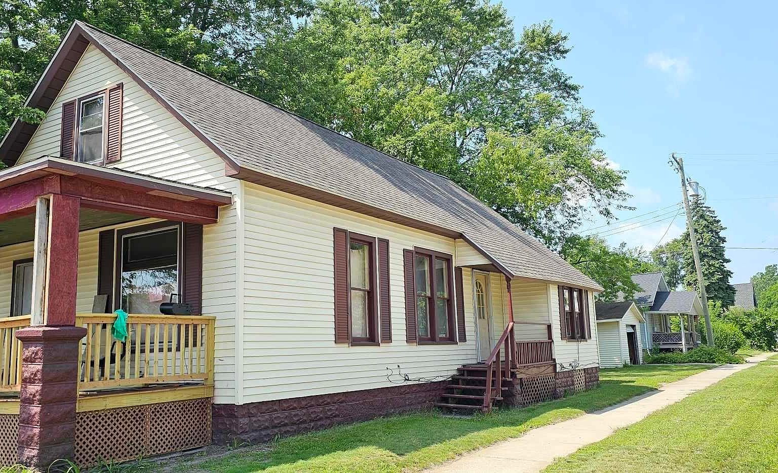 2003 22nd St, Port Huron, MI 48060 MLS 50102772 Zillow