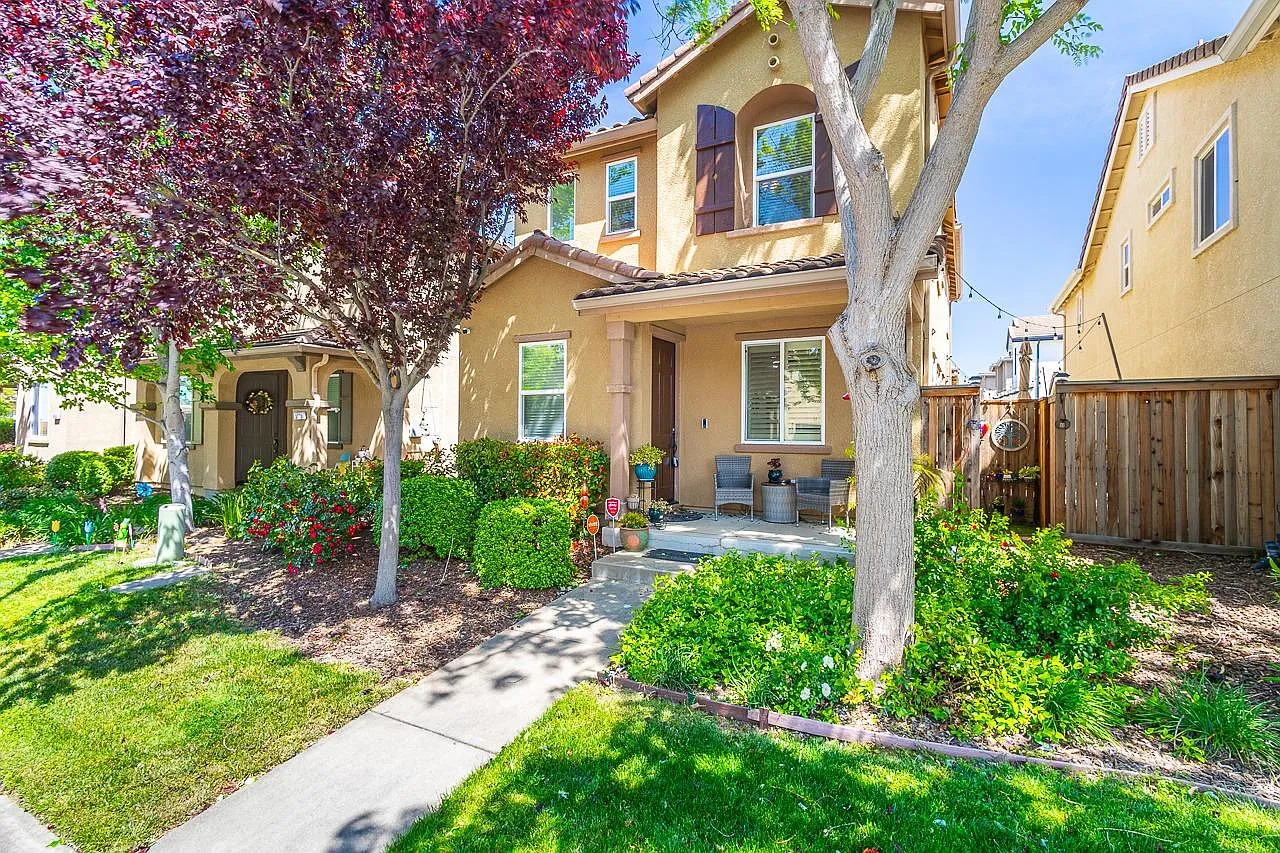 5512 Sagpond Way photo 1