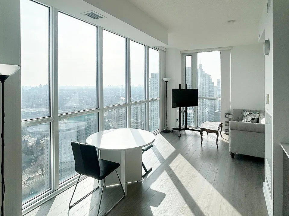 5180 Yonge St #2706