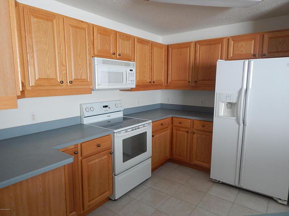 2nd image of 738 Plantation Dr