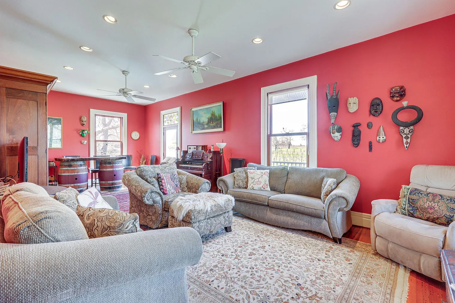 3 bed, 3.0 bath, 2992 sqft, $6,617 — Photo 1