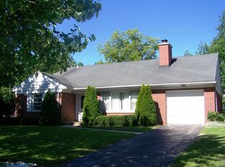 2674 Oak St, Highland Park, IL 60035