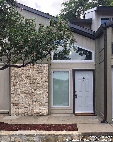 1st image of 1504 Everest St