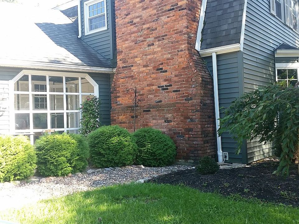 2nd image of 5653 Wendy Cir