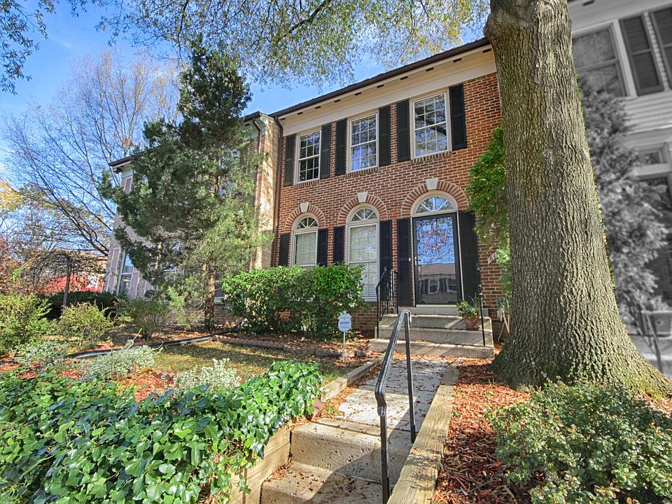 1st image of 6115 Wellington Commons Dr