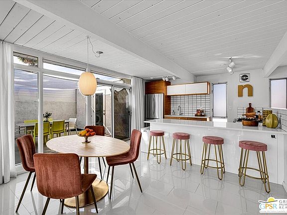 5th image of 439 E Racquet Club Rd