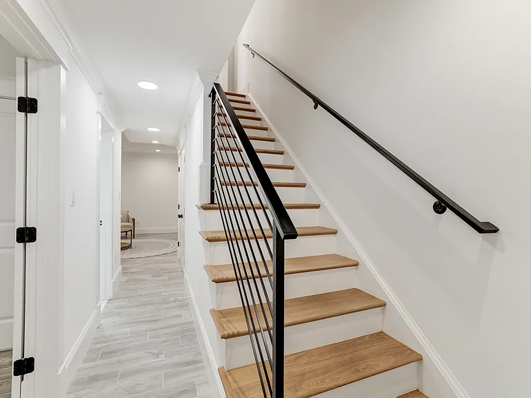 1415 Princess St — Photo 34